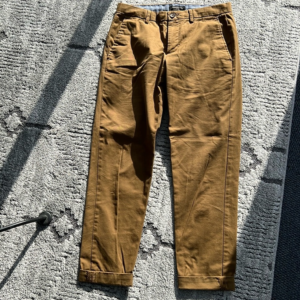 Banana Republic Mason Chino 30x32